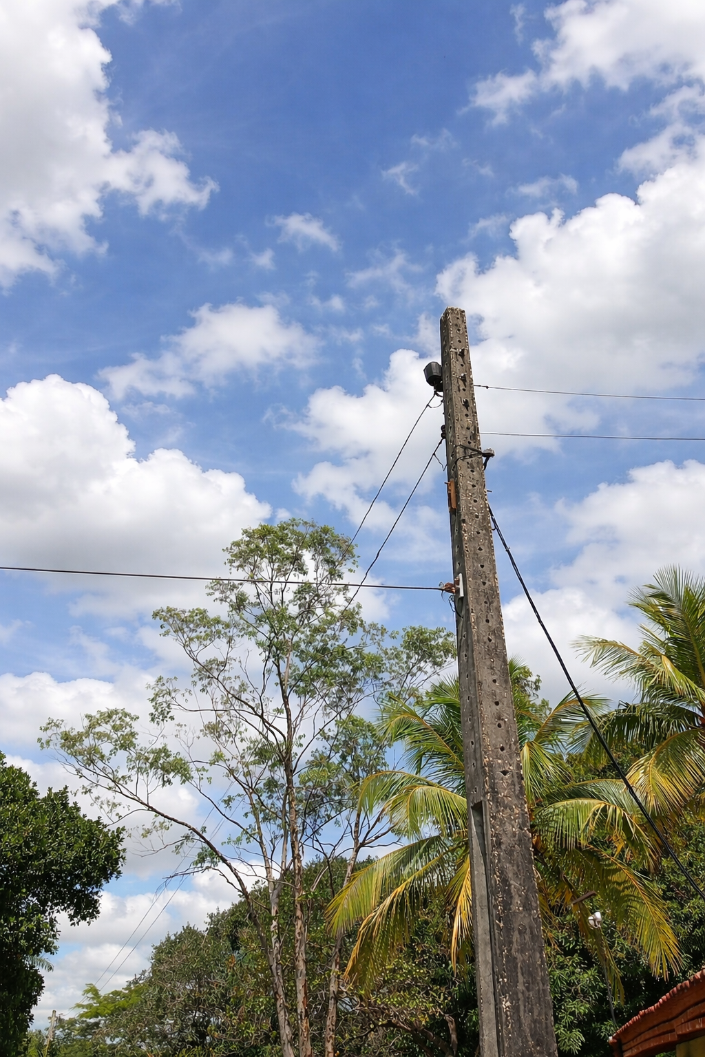 ANTES - Instalação de Iluminação com LED e Fotocélula